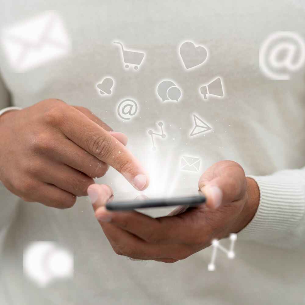 تطبيقات التواصل الاجتماعي من أهم وسائلك كـ مسوق عقاري - تطبيق عقار